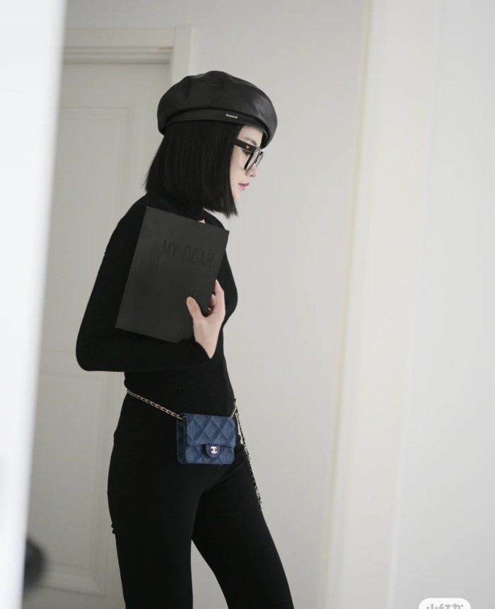 Handbag Chanel size 10×8×2 cm