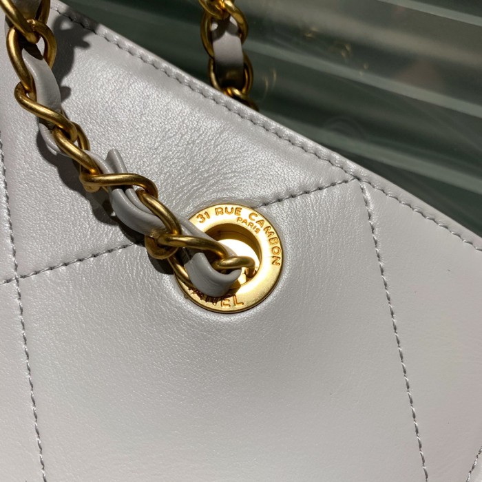Handbag Chanel AS2753 size 30 32 10 cm