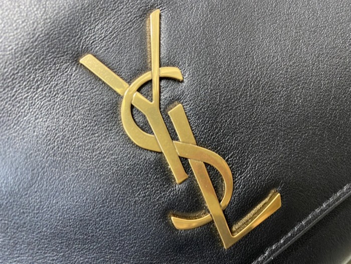 Handbags SAINT LAURENT 721250 size 22×14×5 cm