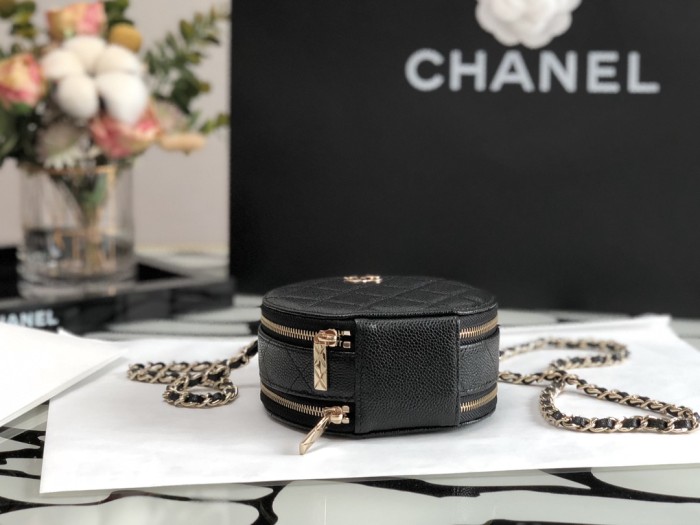 Handbag Chanel 99140 size 12×12×5 cm