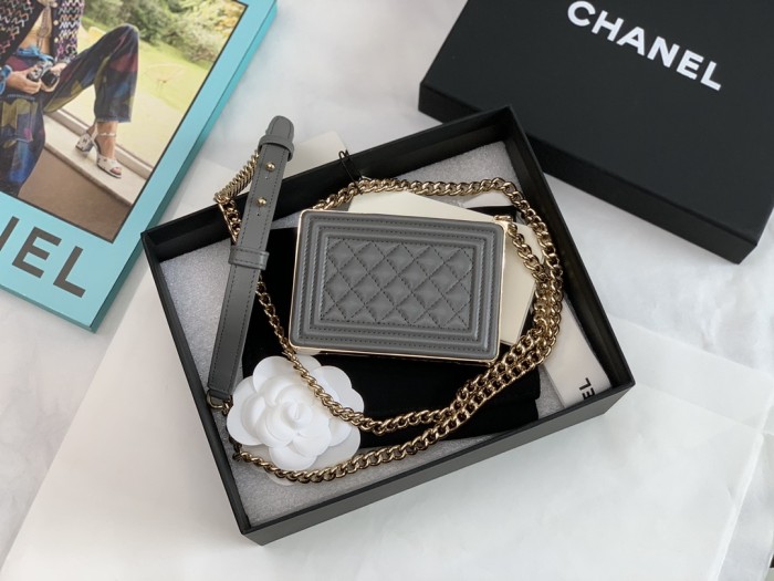 Handbag Chanel size 11*7.5*2.4 cm