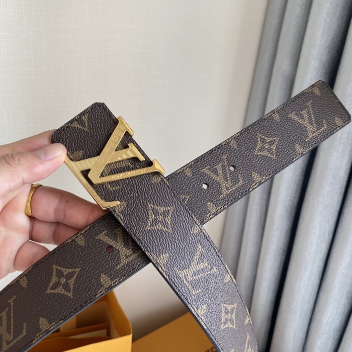 Louis Vuitton Belt 13 (width 4cm)