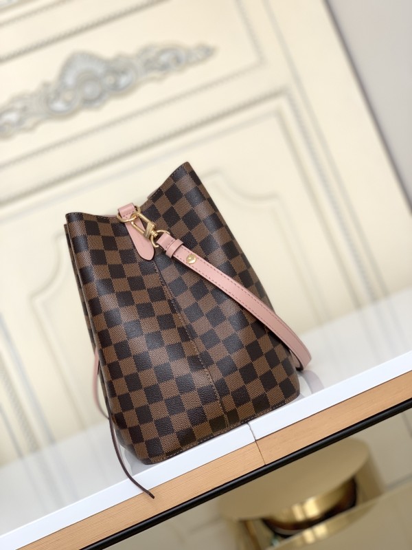 Handbag Louis Vuitton M44022 size 26.0 x 22.0 x 27.0 cm