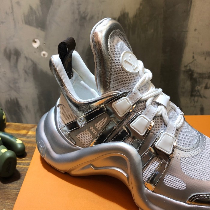 Louis Vuitton Archlight 25