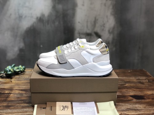 Burberry Vintage Sneaker 19