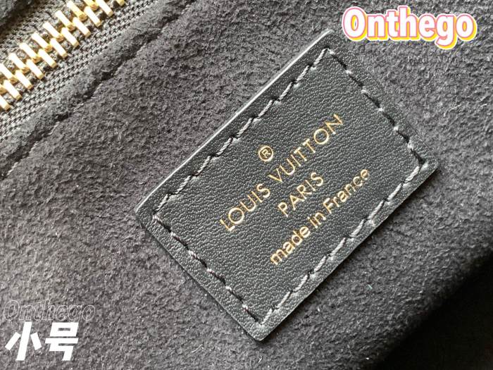 Handbag Louis Vuitton M45653 size 25 x 19 x 11.5 cm