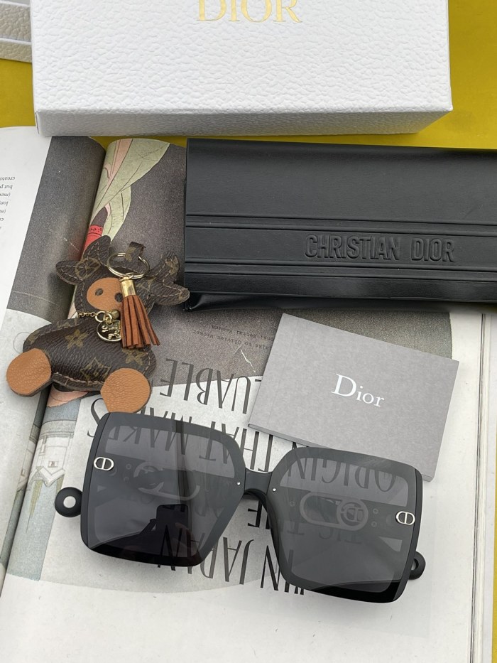sunglasses Dior D8290