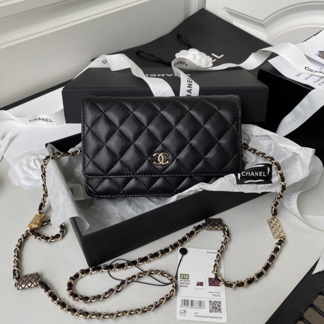 Handbag Chanel AP2400 size 19 cm