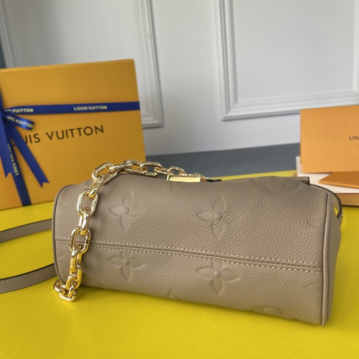 Handbag Louis Vuitton M45836