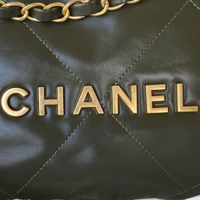 Handbag Chanel AS3263 size 18X20X6.5 cm