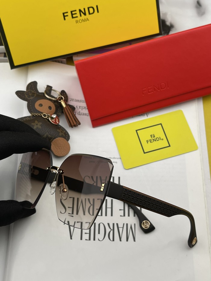 Sunglasses Fendi FD2294
