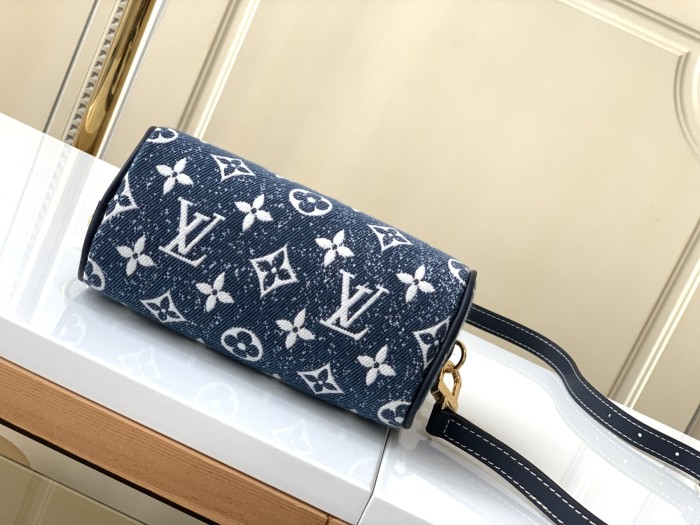 Handbag Louis Vuitton M81168 size 16 x 10 x 7.5 cm
