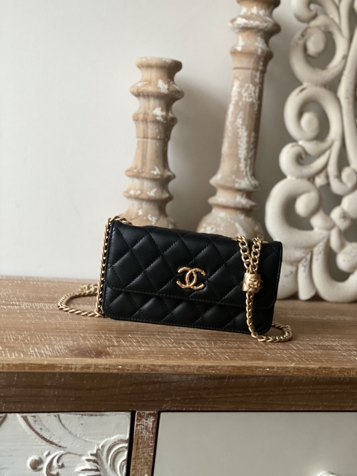 Handbag Chanel 81224 size 16 cm