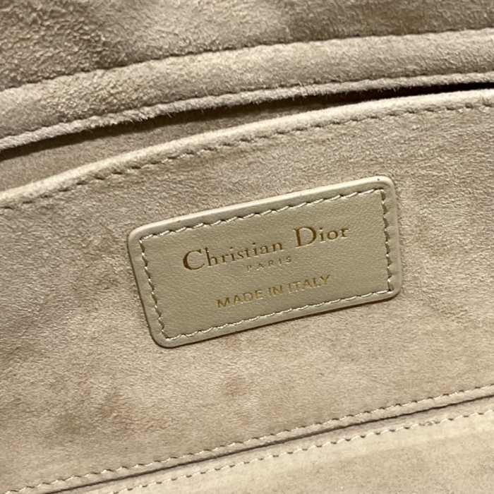 Handbag Dior 0540 size 26*6*14 cm