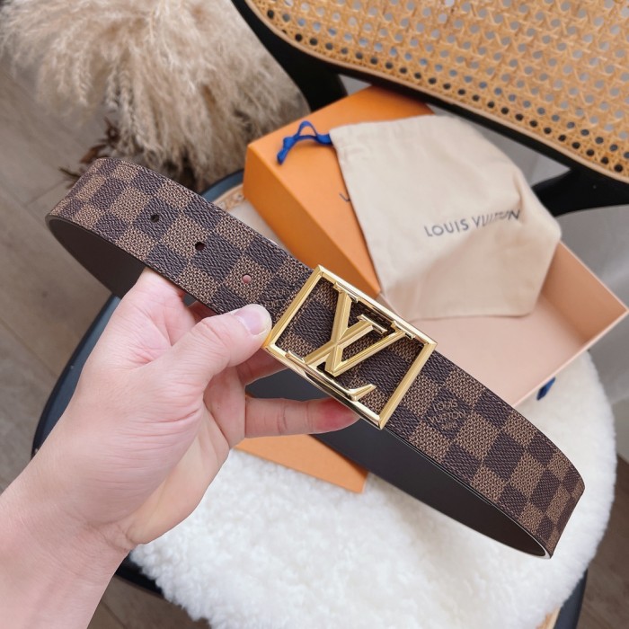 Louis Vuitton Belt 3 (width 4cm)