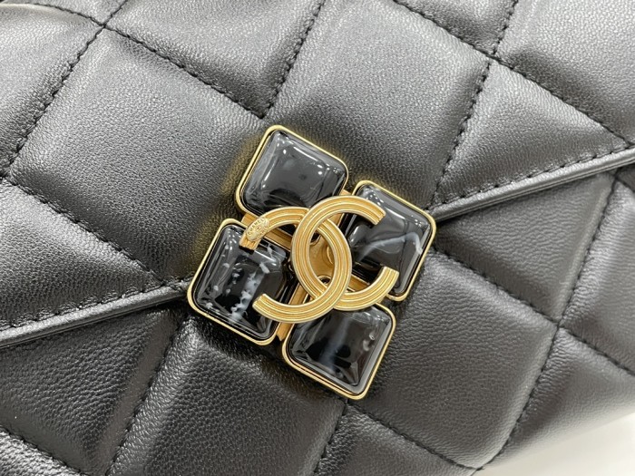 Handbag Chanel AS2633 size 18*7*12 cm