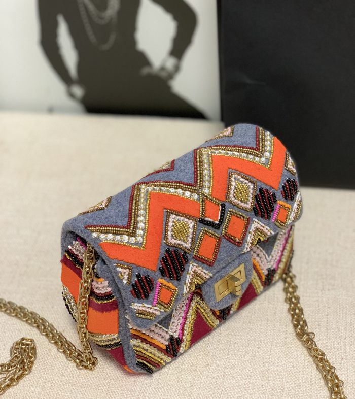 Handbag Chanel 𝐒𝐒2022 size 18 cm