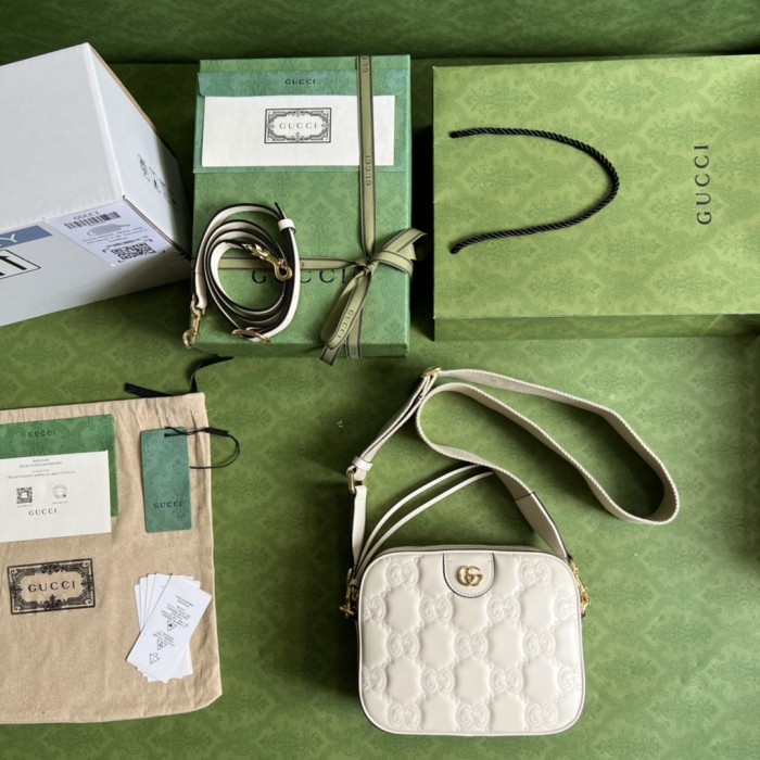 Handbag Gucci 702234 size 21.5x 17x 7.5 cm