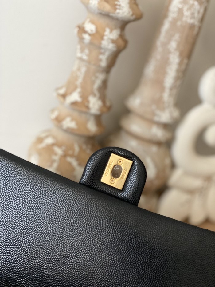 Handbag Chanel AS3777 size 16x24x8 cm