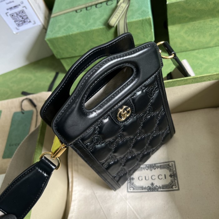 Handbag Gucci 723776 size 14*23*4.5 cm