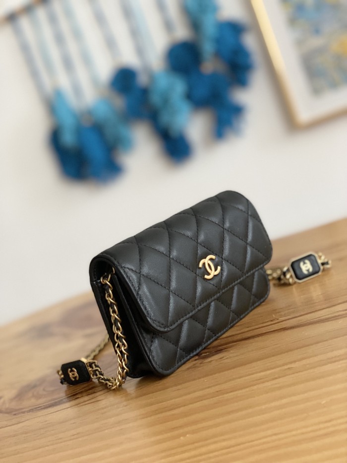 Handbag Chanel 81216 size 15.2 9.5 3.5 cm