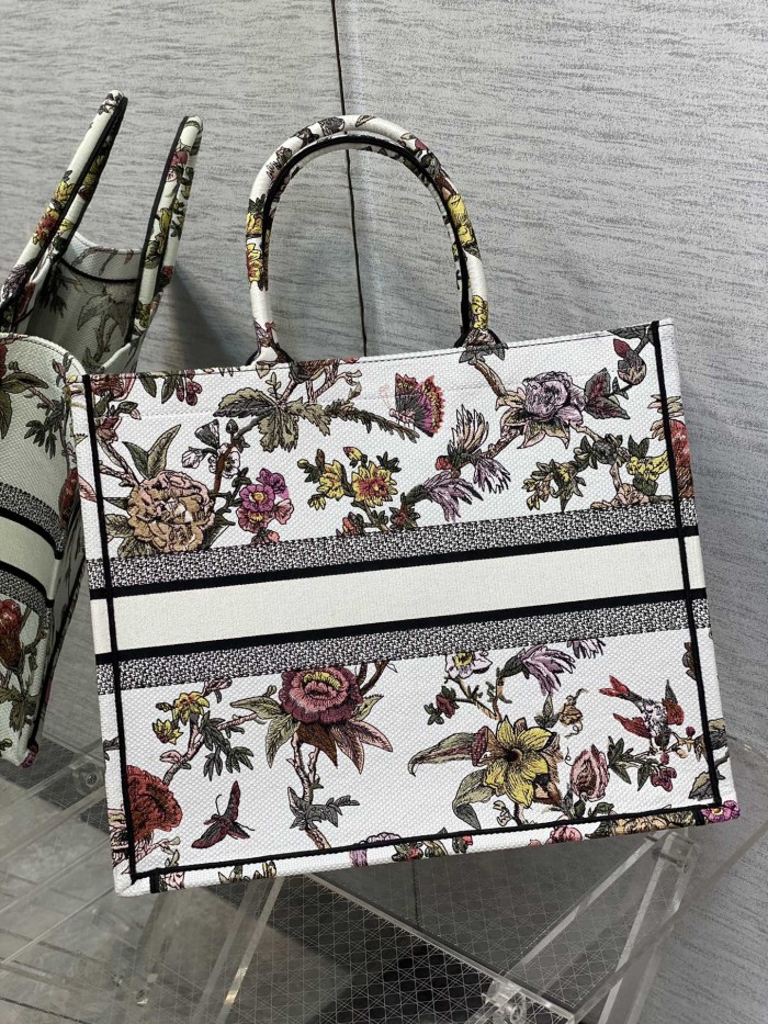 Handbag Dior size 42*18*35 cm