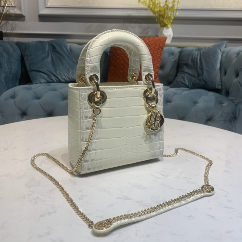 Handbag Dior 6603 size 17 x 7.5x 14 cm