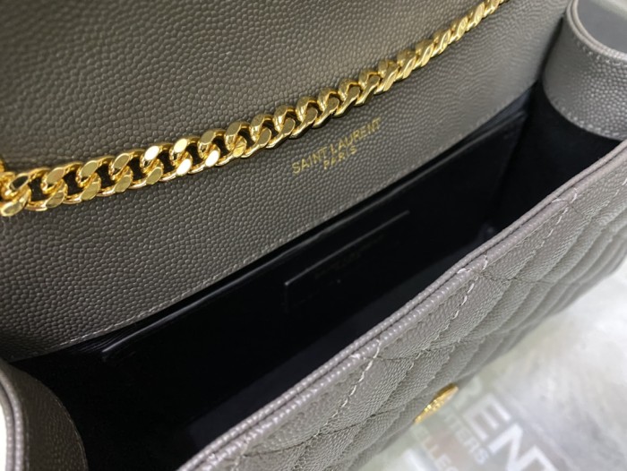 Handbags SAINT LAURENT 526286 size 22×13×6 cm