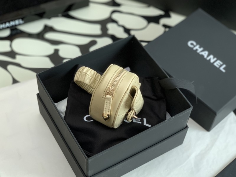 Handbag Chanel size 8*8.5*5.5* cm