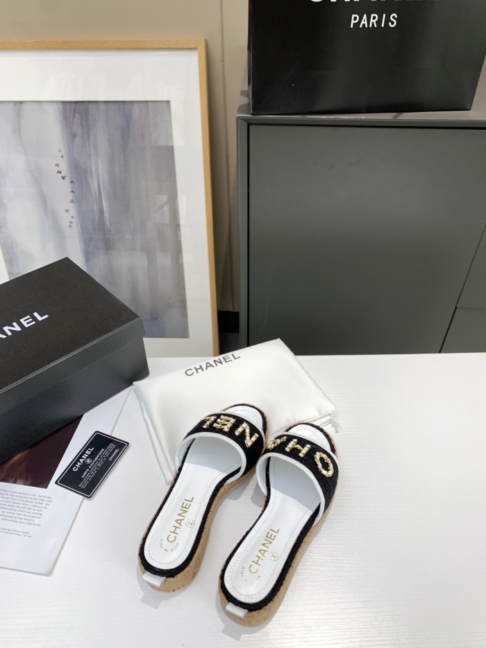 Chanel Slides 20