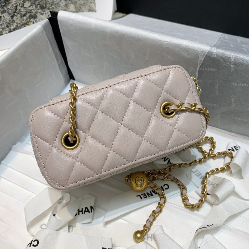 Handbag Chanel 81138 size 16 9.5 8 cm