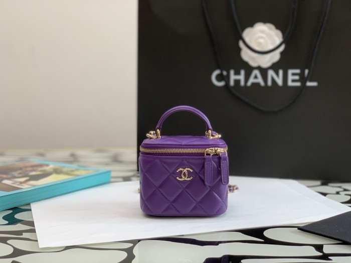 Handbag Chanel size 8.5*11*7* cm