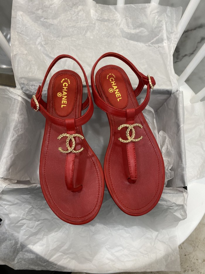 Chanel Slides 26