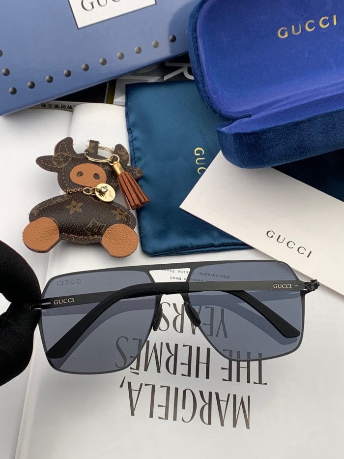Sunglasses Gucci G3731