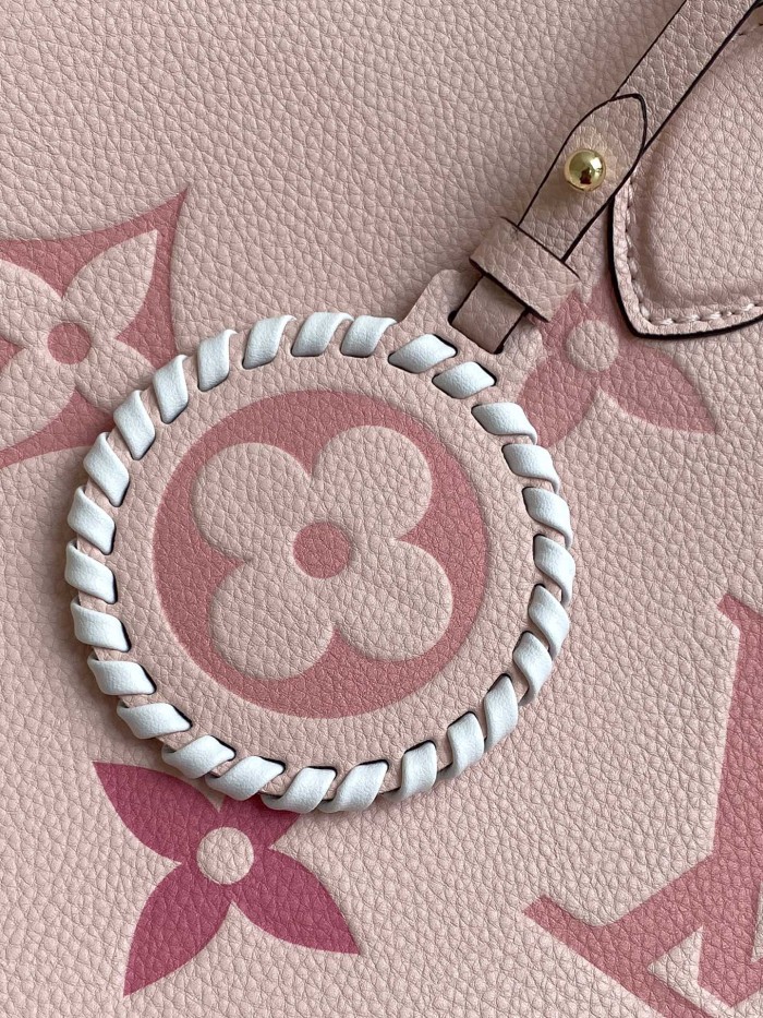 Handbag Louis Vuitton M45717 size 34*12*26 cm