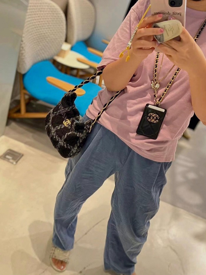 Handbag Chanel AS3562 size 17.5*24*6* cm