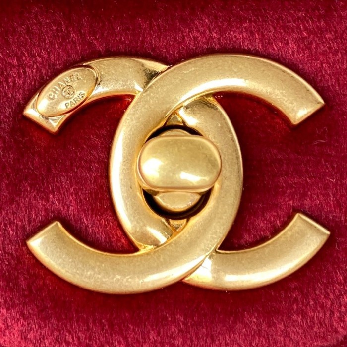 Handbag Chanel AS3450 size 20 cm