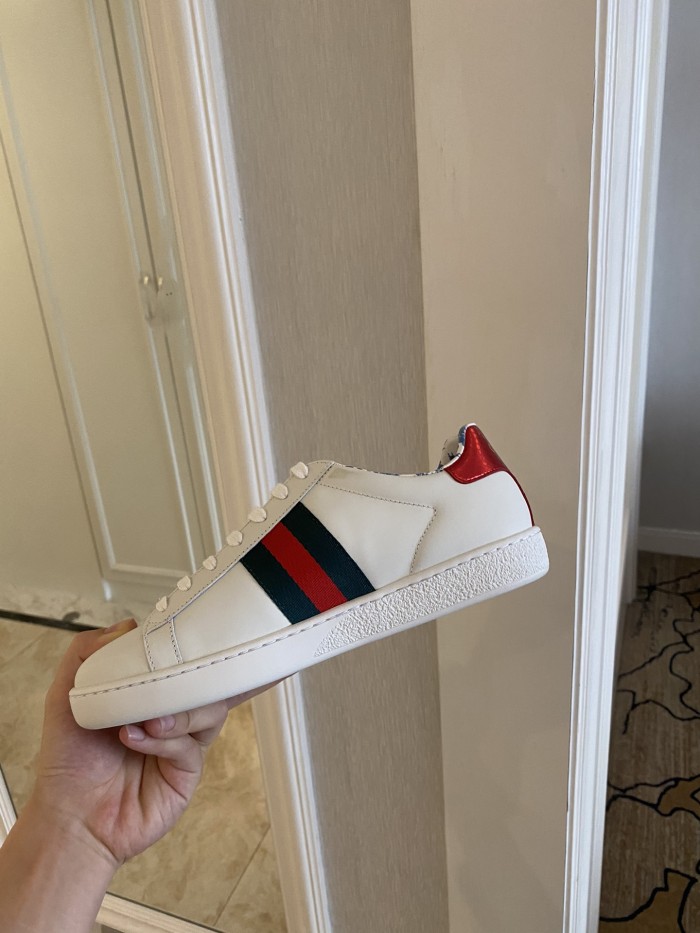 Gucci Women's Ace sneaker with bee sneaker 4