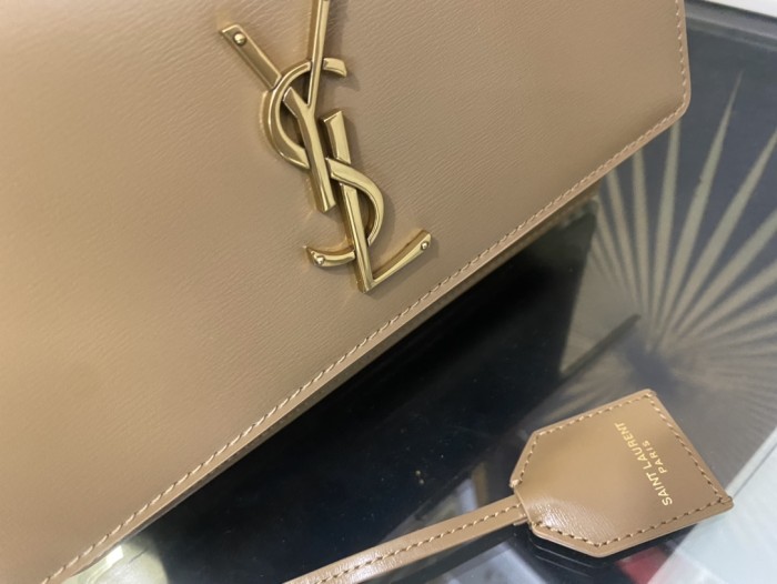 Handbags SAINT LAURENT 442906 size 22-16-9 cm