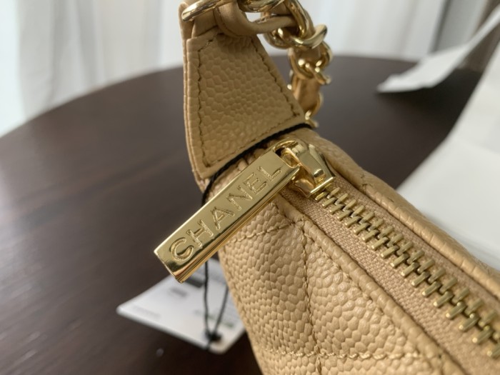 Handbag Chanel 50920 size 25cmx14cmx5 cm