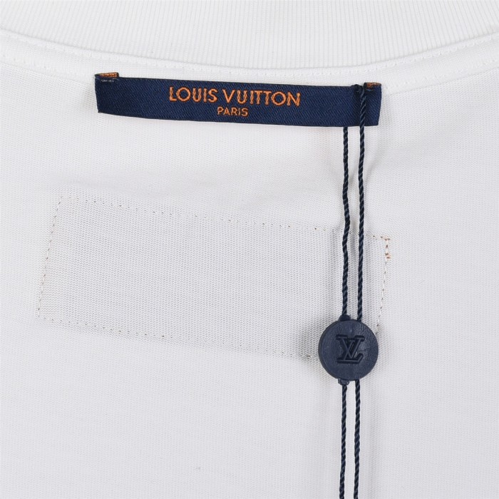 Clothes Louis Vuitton 404