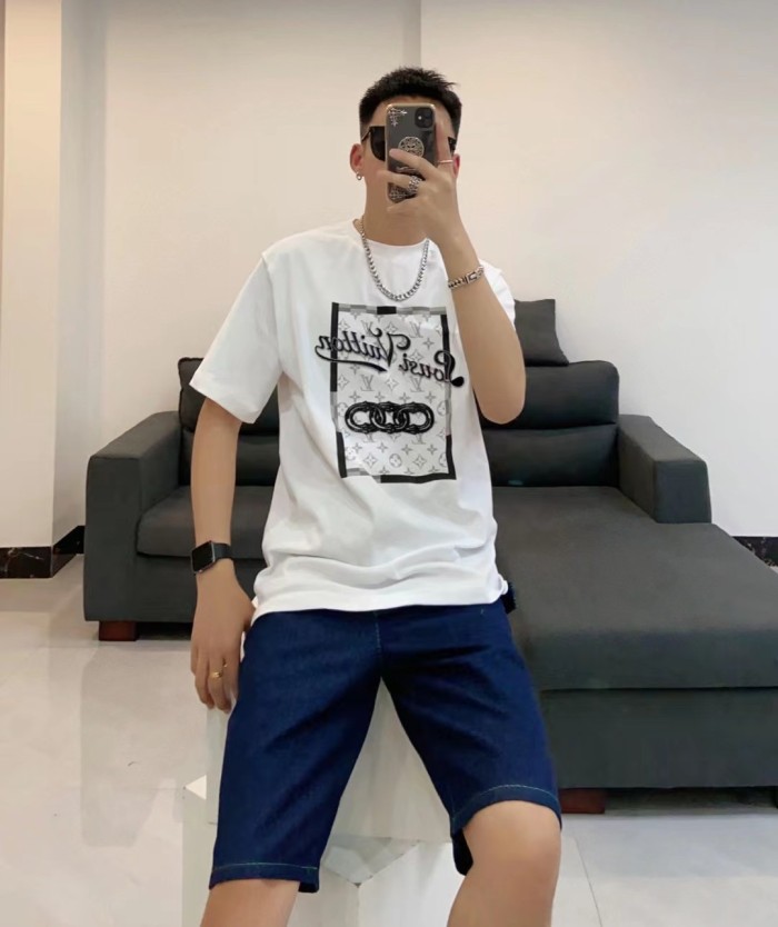 Clothes Louis Vuitton 407