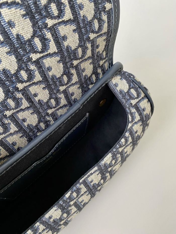 Handbag Dior 9327 size 22×13×5 cm