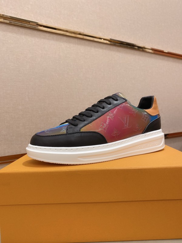 Louis Vuitton Low Top sneaker 115