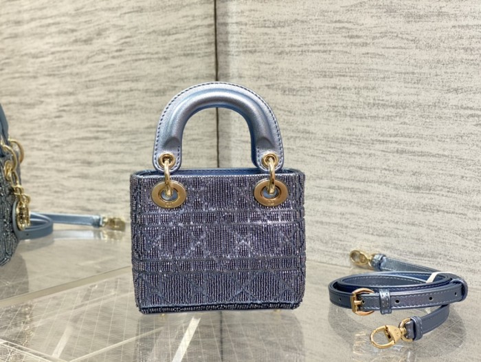 Handbag Dior size 12*10*5 cm