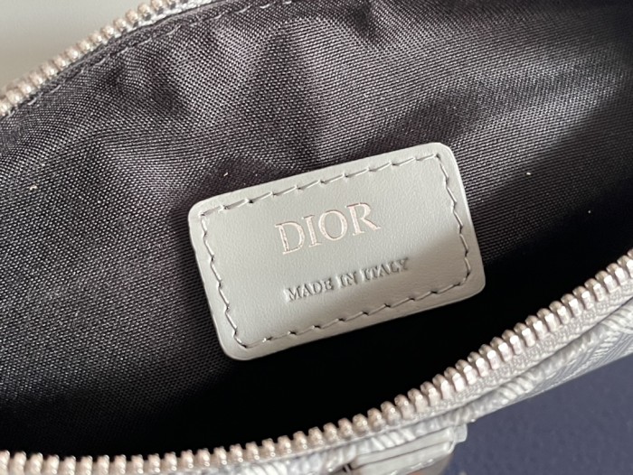 Handbag Dior D93305 size 26-19-4.5 cm