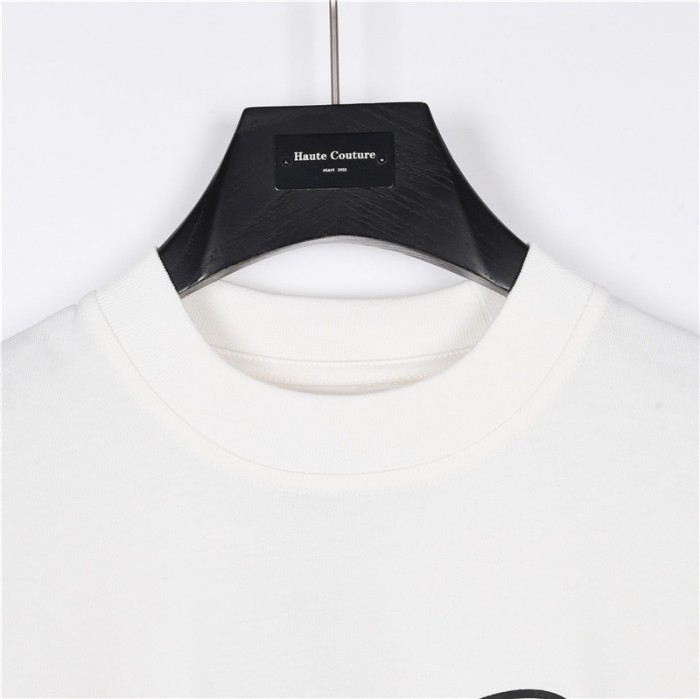 Clothes Represent 25