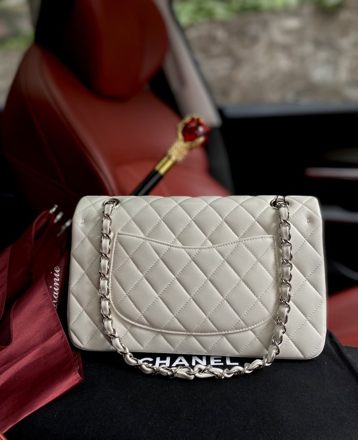Handbag Chanel A01112 size 25.5*15.5*6.5 cm