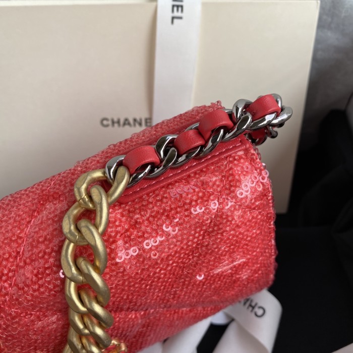 Handbag Chanel size 19 cm