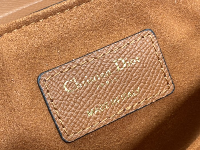 Handbag Dior size 19.5 cm